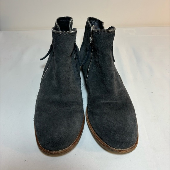 DOLCE VITA Sz 10 Sutton Suede Booties Double Zipper Almond Toe Low Stacked Heel - Picture 2 of 10